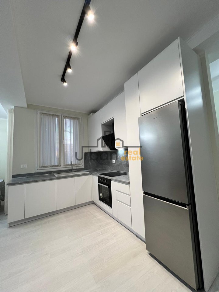 Affitto, Appartamento 2+1+2+Parcheggio, River Residence, Tirana - 75.000 Lek | 115 m²
