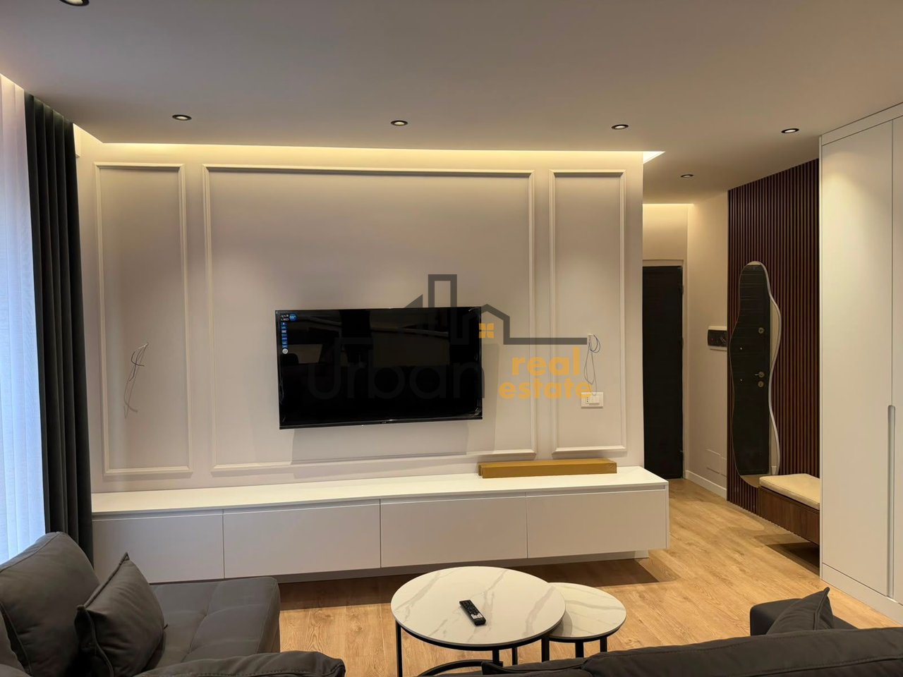 Qera, Apartament 1+1+Parking , Rruga e Dibrës, Tiranë - 900€ | 70 m²