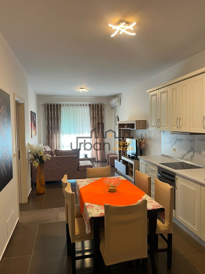 Affitto, Appartamento 2+1+2+Parcheggio, Lago Secco, Tirana - 65.000 Lek | 100 m²