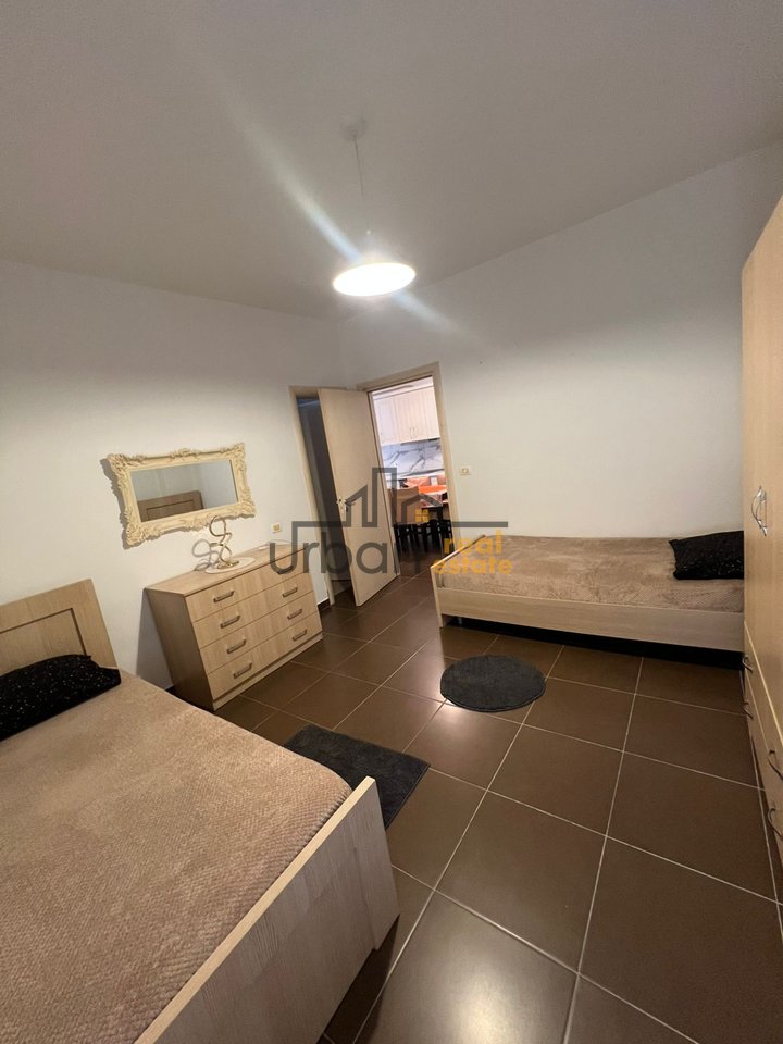 Affitto, Appartamento 2+1+2+Parcheggio, Lago Secco, Tirana - 65.000 Lek | 100 m²