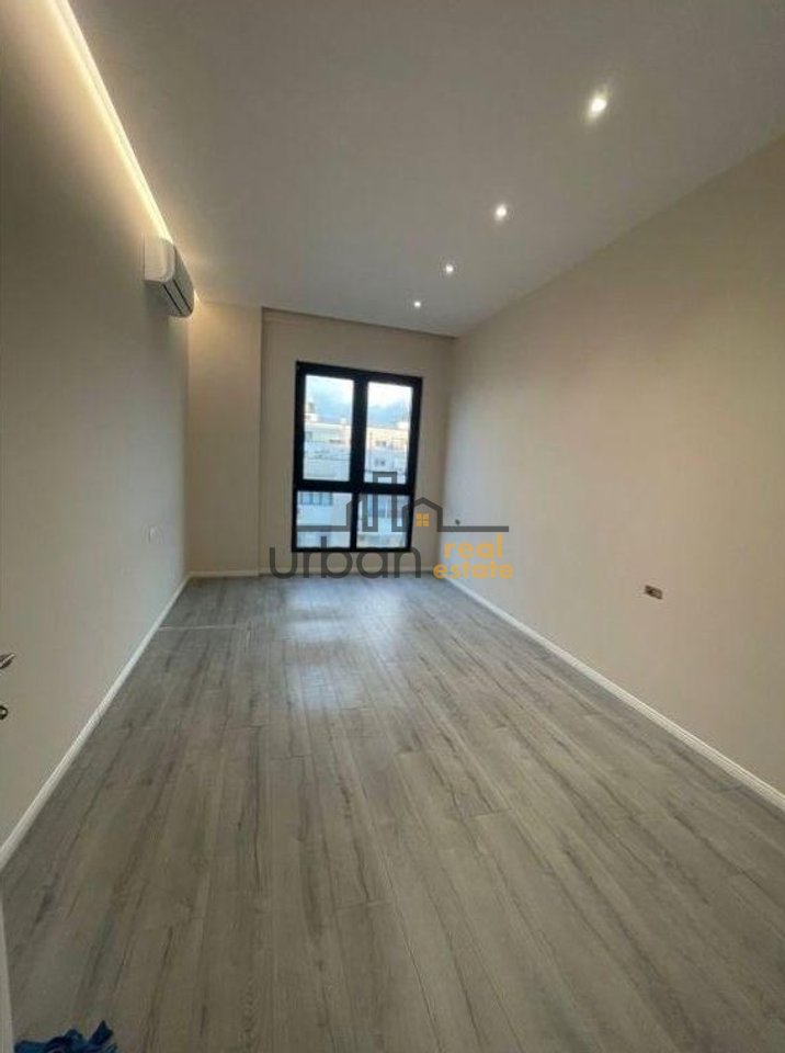 Affitto, Appartamento 2+1, Via Kavaja, Tirana - 1000€ | 119 m²