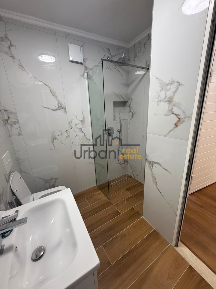 Shitet,  Apartament 1+1 , Xhamlliku, Tiranë - 94,000€ | 34 m²
