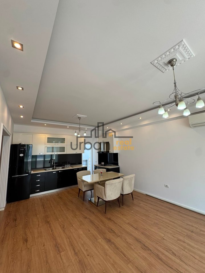 Shitet,  Apartament 2+1+2, Kopshti  Zoologjik, Tiranë - 258,000€ | 93 m²