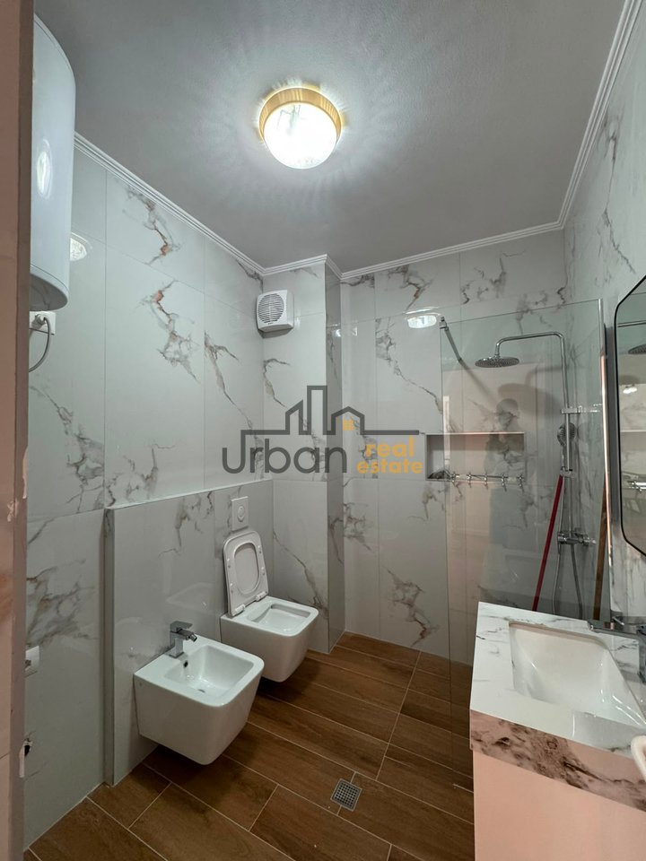 Shitet,  Apartament 2+1+2, Kopshti  Zoologjik, Tiranë - 258,000€ | 93 m²