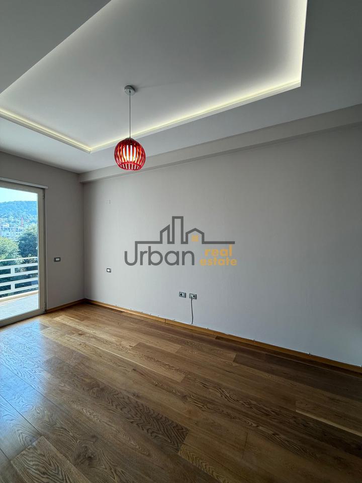 Shitet,  Apartament 2+1 , Liqeni i Thatë, Tiranë - 26,000,000 Lekë| 96 m²