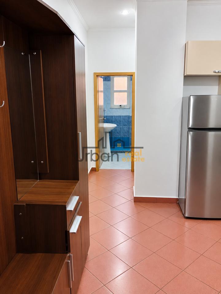 Qera, Apartament 2+1 , Fresku, Tiranë - 42,000 Lekë | 75 m²