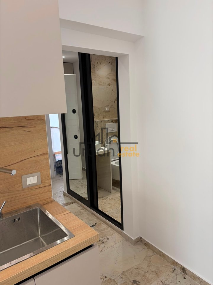 Shitet , Garsoniere , Mine Peza, Tiranë - 87,000€ | 28 m²