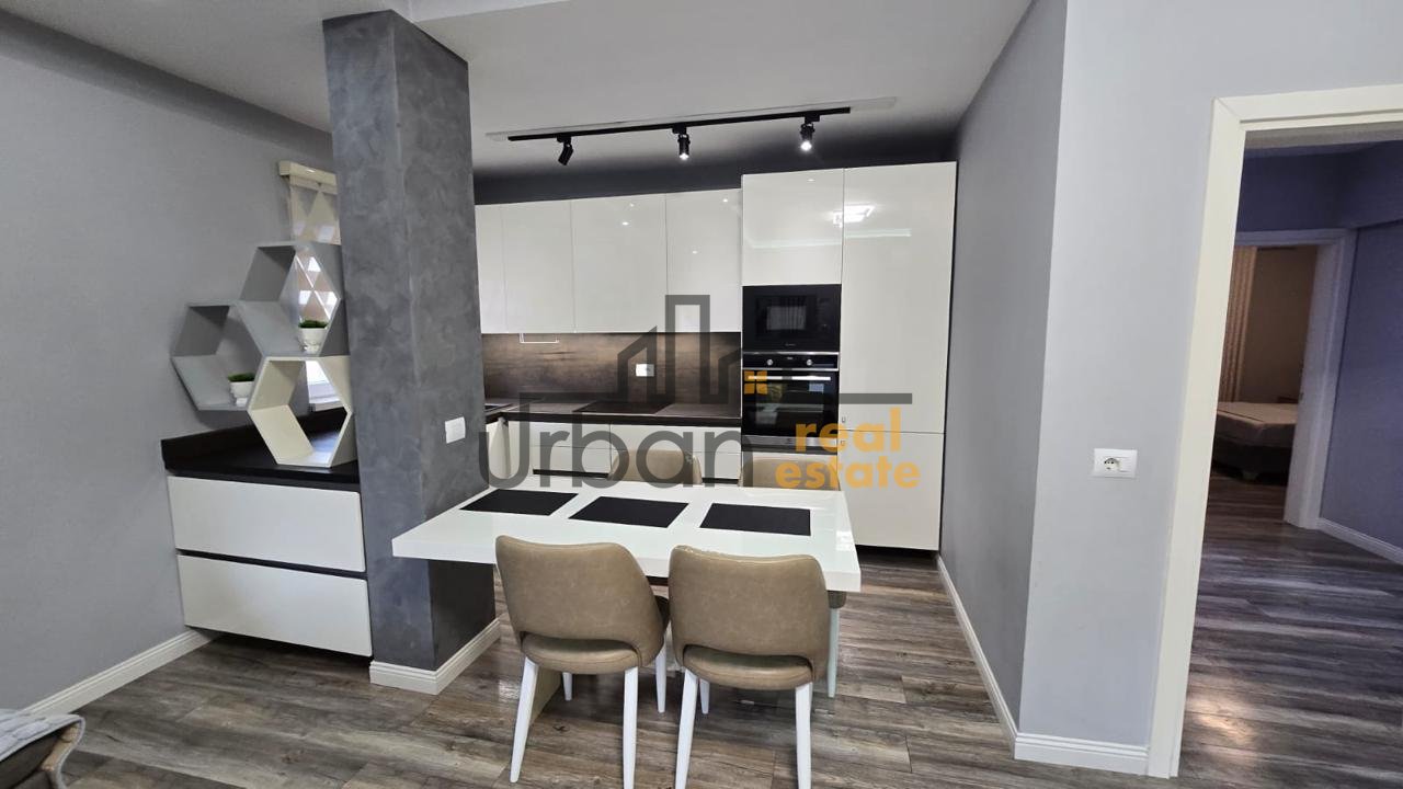 Qera, Apartament 2+1+Post parking , Sauk, Tiranë - 60.000 Lekë | 115 m²