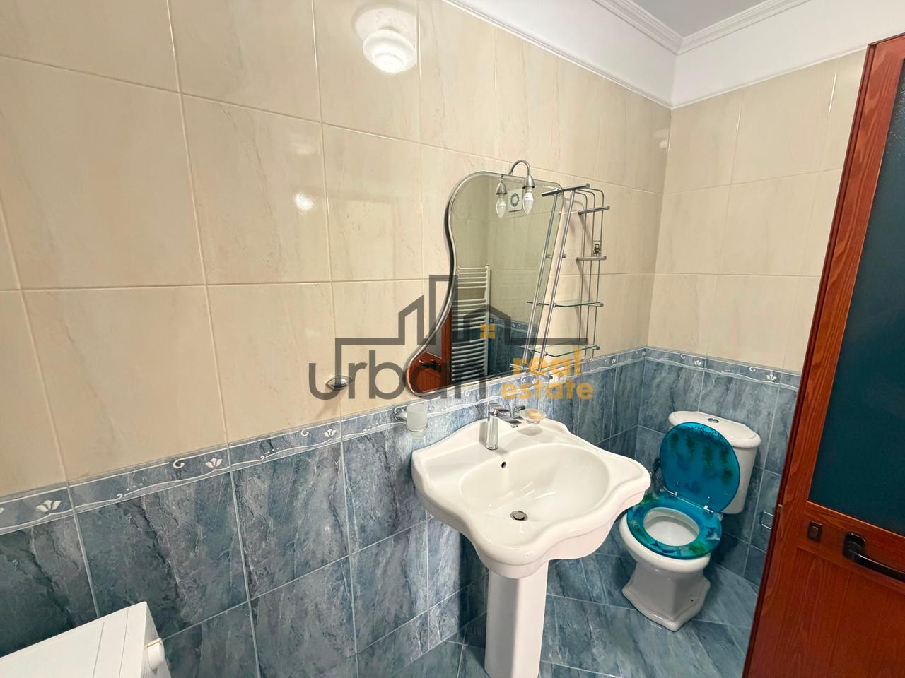 Rent, Apartment 2+1+2, Train Station, Tirana - 85,000 Lek| 125 m²
