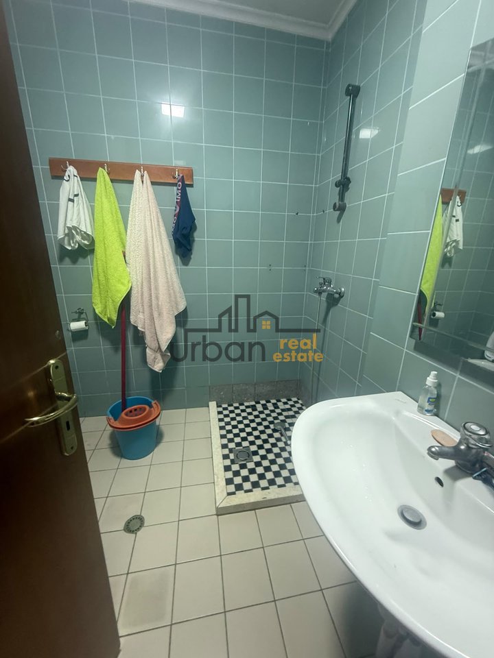 Shiten,  2 Apartamente 1+1, Rruga Barrikadave, Tiranë - 319,000€ | 118 m²