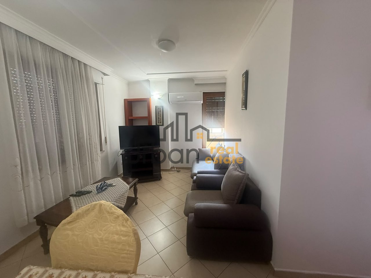 Shiten,  2 Apartamente 1+1, Rruga Barrikadave, Tiranë - 319,000€ | 118 m²