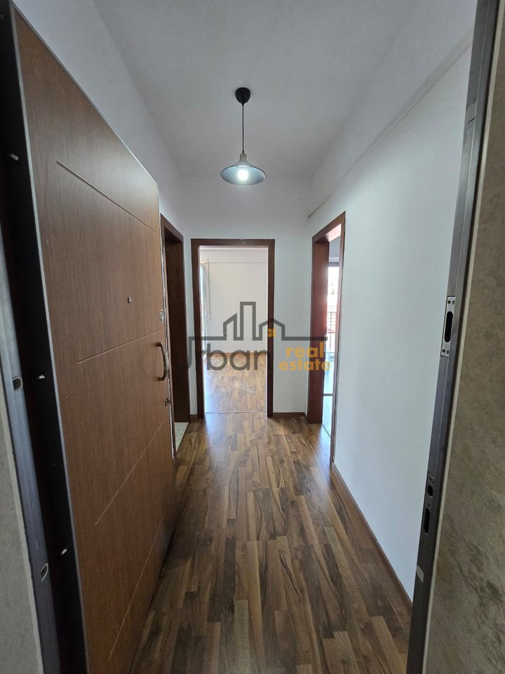 Qera, Ambient Biznesi , Rruga Frosina Plaku , Tirana - 1700€ | 145 m²