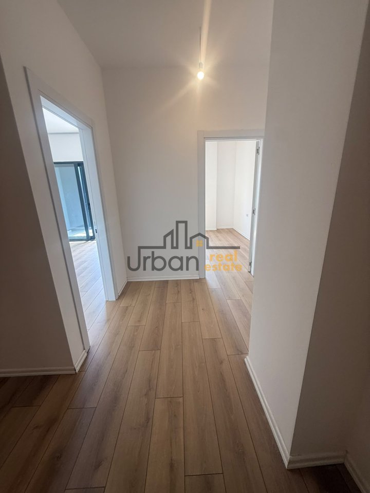 Affitto, Locale Commerciale, Via Barrikadave, Tirana - 100.000 Lek| 107 m²