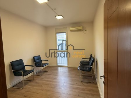 Affitto, Spazio Commerciale, Via Kavaja, Tirana - 65.000 Lek Netti | 80 m²