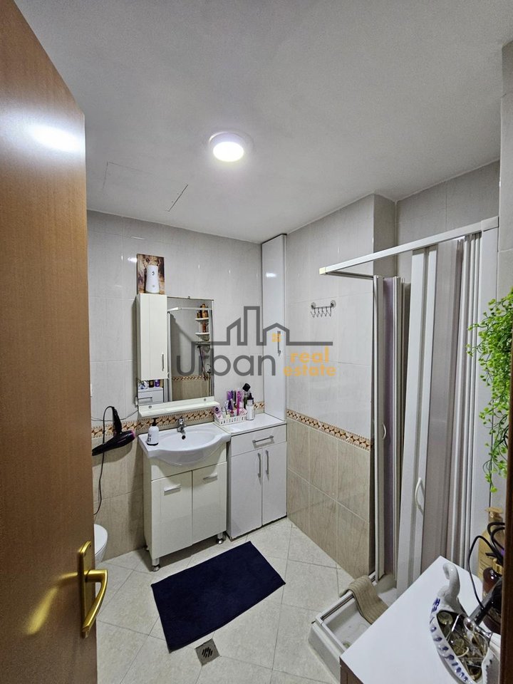 Affitto, Appartamento 1+1 , Via Bogdanëve, Tirana - 70.000 Lek | 85 m²