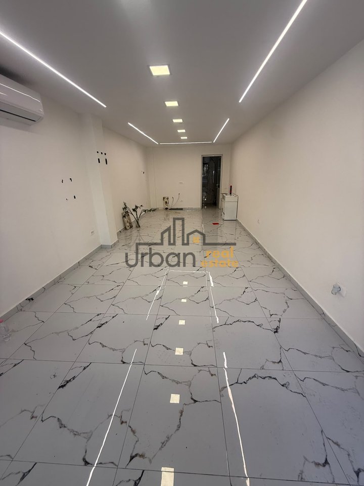 Affitto, Negozio, Viale Bajram Curri, Tirana - 50.000 Lek | 37 m²