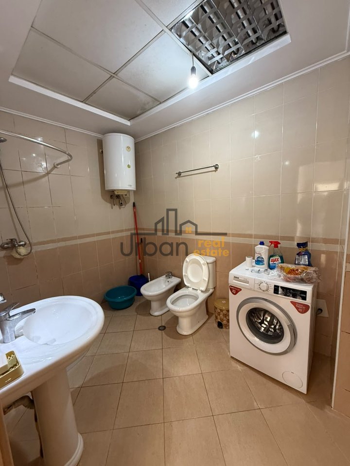 Qera,  Apartament 2+1 , Rruga 5 Maji, Tiranë - 55.000 Lekë| 95 m²