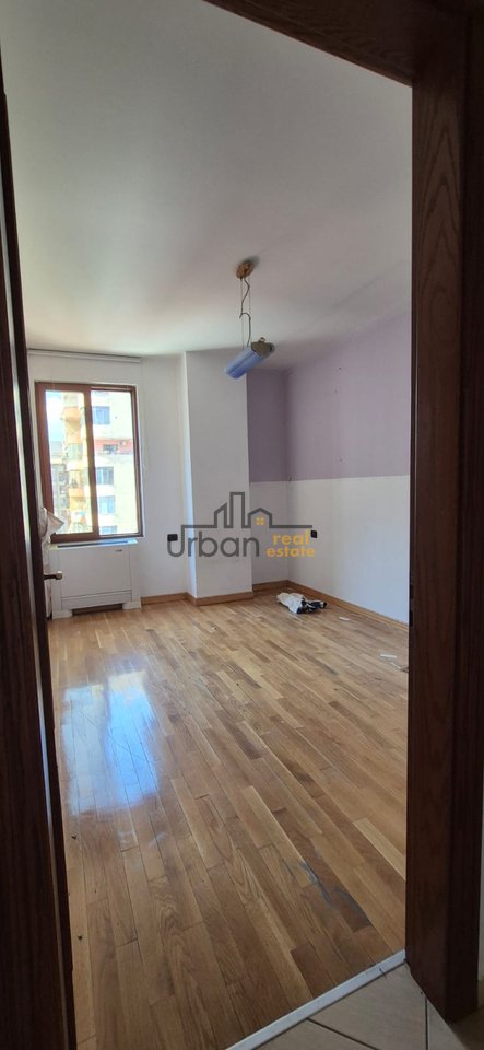 For sale, Apartment 2+1+2, 21 Dhjetori, Tirana - 258,000€ | 104 m²