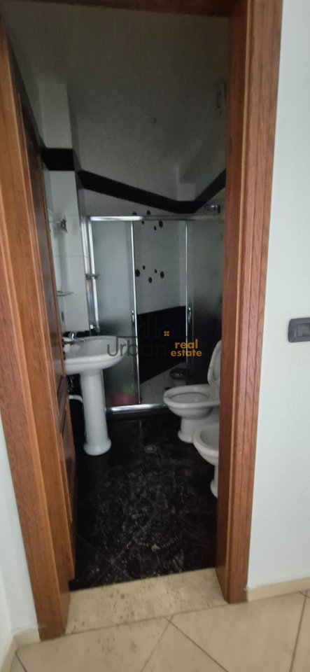 For sale, Apartment 2+1+2, 21 Dhjetori, Tirana - 258,000€ | 104 m²