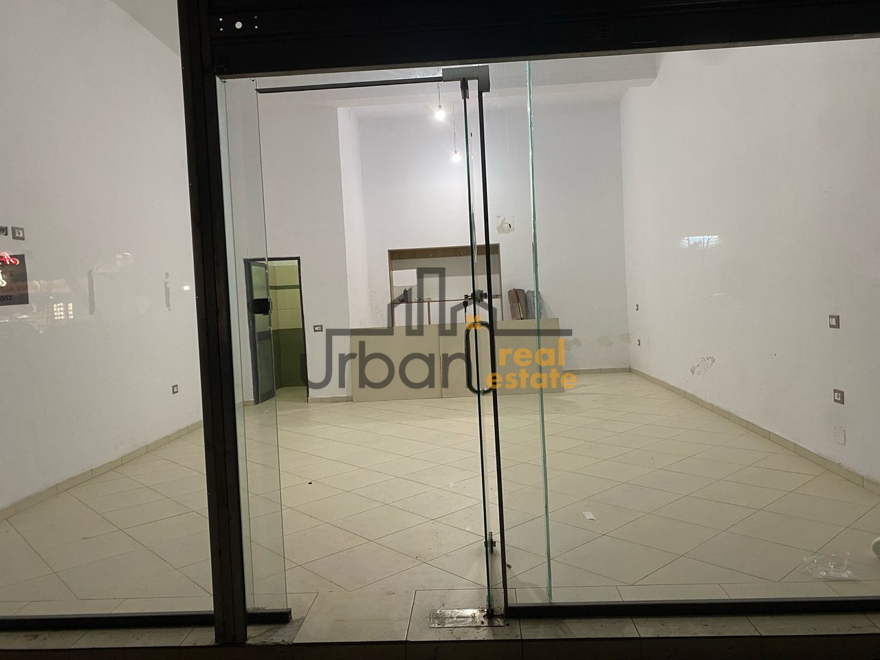 Affitto, Negozio, Yzberish, Tirana - 50.000 Lek | 55 m²