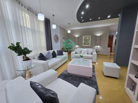 Appartamento 2+1 in affitto al secondo piano di una villa, Via Elbasani, Tirana - 1500€ | 130 m²