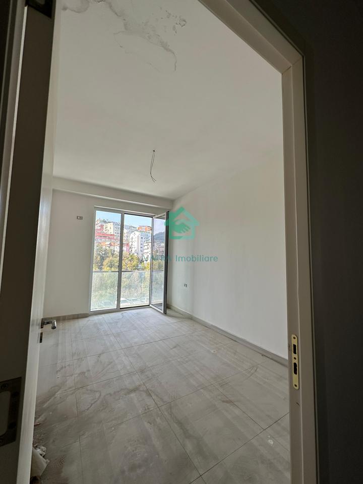 Apartament 2+1+2 Për Shitje në Liqeni i Thatë, Tiranë - 238,000€ | 93 m²