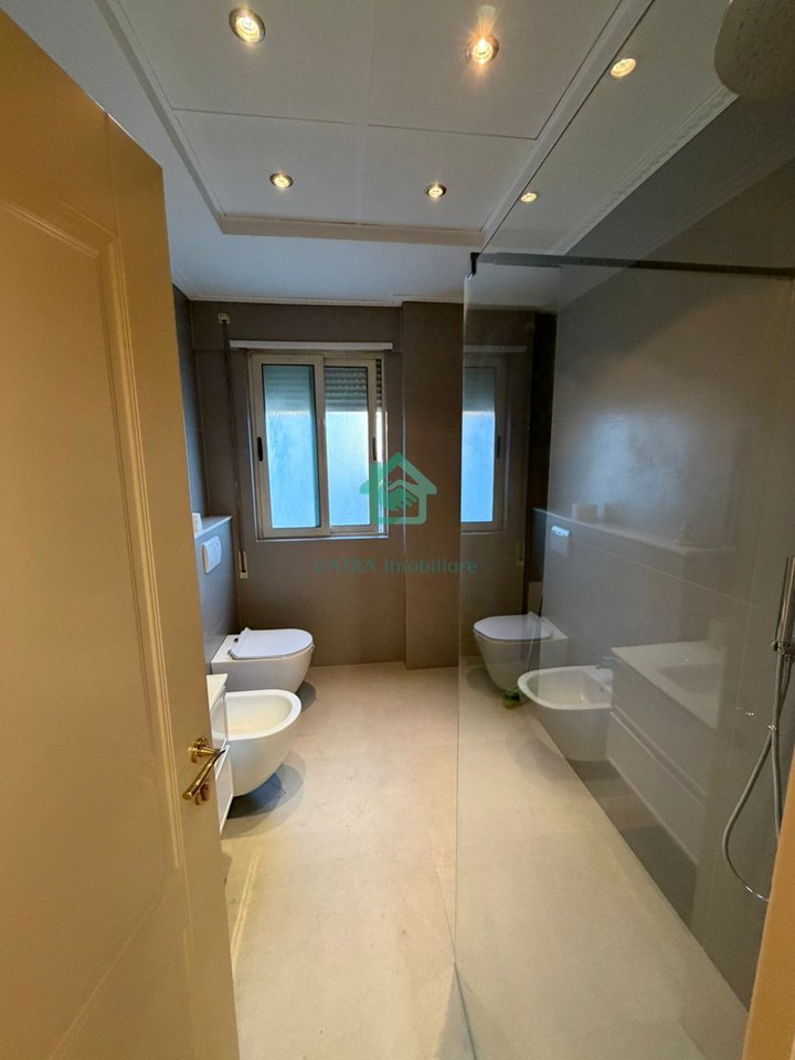 Appartamento 2+1 in Affitto a Vizion Plus, Tirana - 900€ | 94 m²