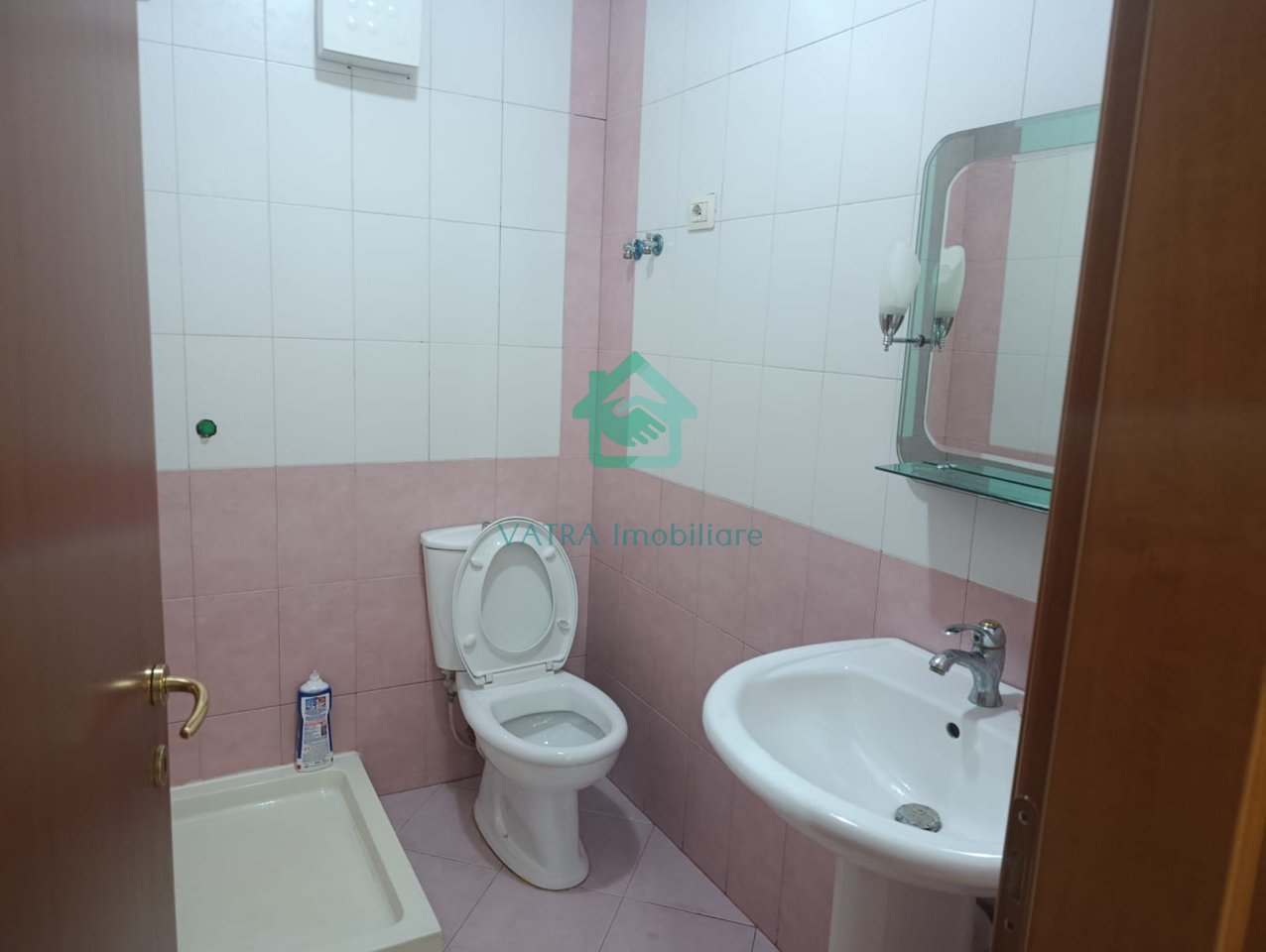 Apartament 2+1 Me Qira në Zogu i Zi, Tiranë - 550€ | 100 m²