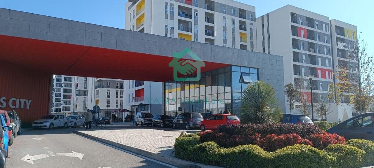 Dyqan Në Shitje në Univers City, Tiranë - 171,000€ | 70 m² + 31m² verandë