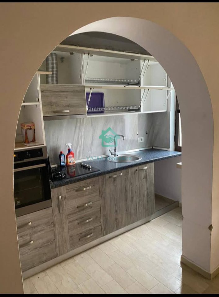 Apartament 1+1 Me Qira në Ali Demi, Tiranë - 38,000 Lekë/muaj