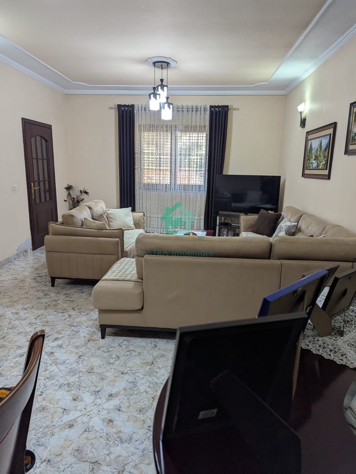 Vilë 6+1+3 Për Shitje në Don BoscoTiranë - 520,000€ | 279 m²