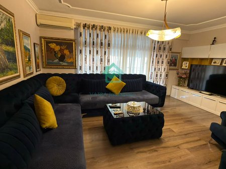 Apartament 2+1+ kuzhinen e veçuar në shitje në Rrugën e Kavajës, Tiranë - 225,000€ | 104 m²