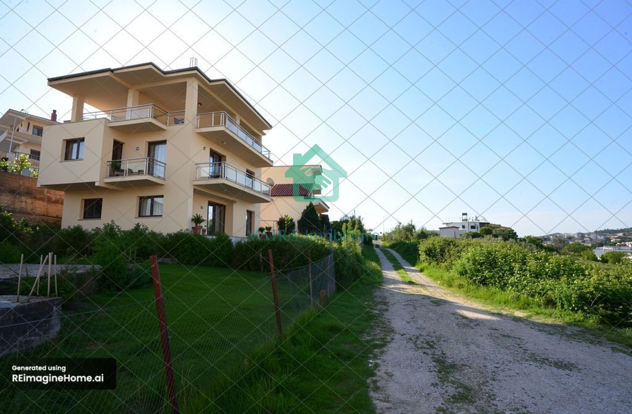 Shitet Shtëpi 3-Katëshe – Çollak, pranë Liqenit të Farkës