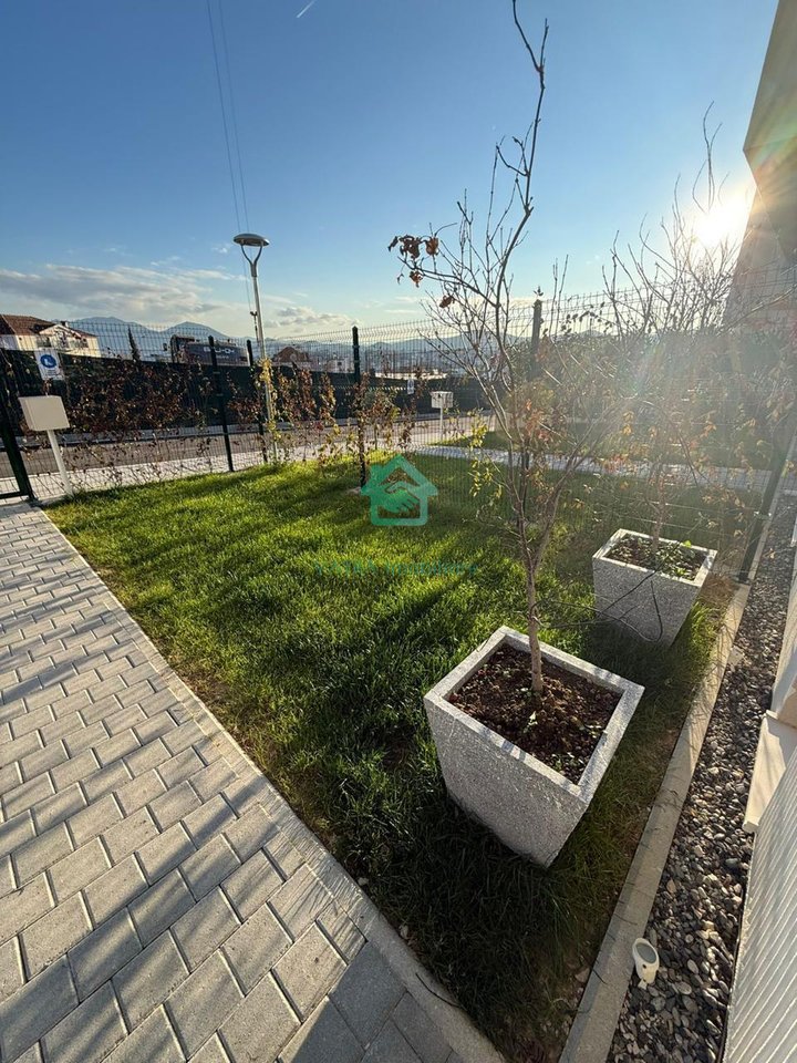 3-story villa 3+1 For Sale in Aba Residence Farkë, Tirana - €399,000 | 196.5 m²