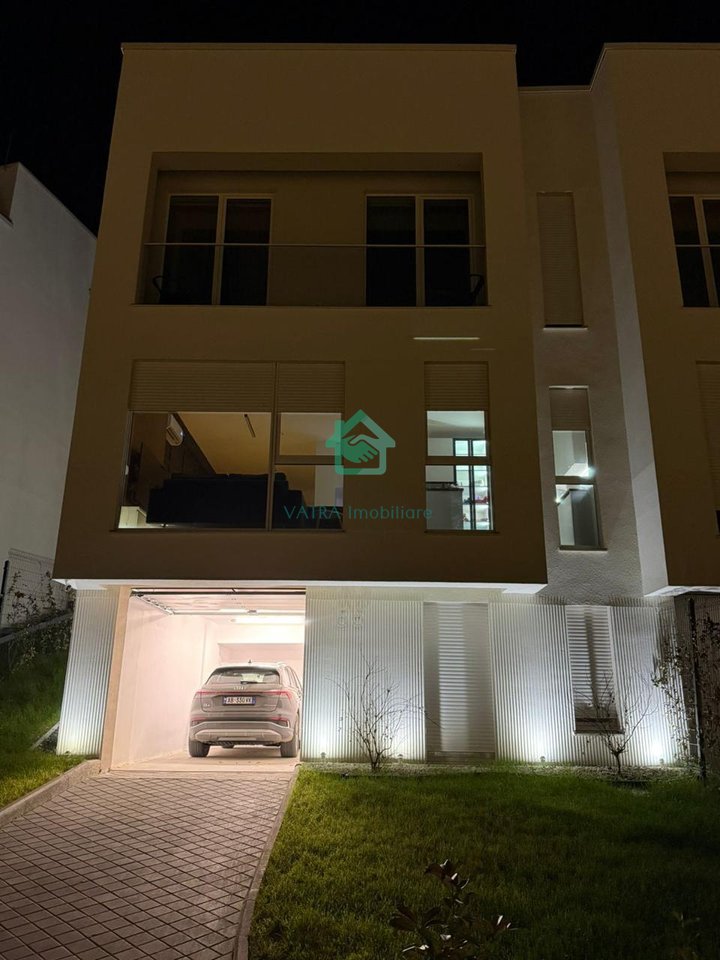 3-story villa 3+1 For Sale in Aba Residence Farkë, Tirana - €399,000 | 196.5 m²
