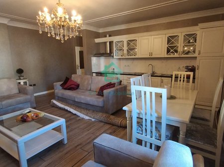 Shitet apartament elitar 2+1+2 tualete në rrugën Brigada VIII, në Ish Bllok