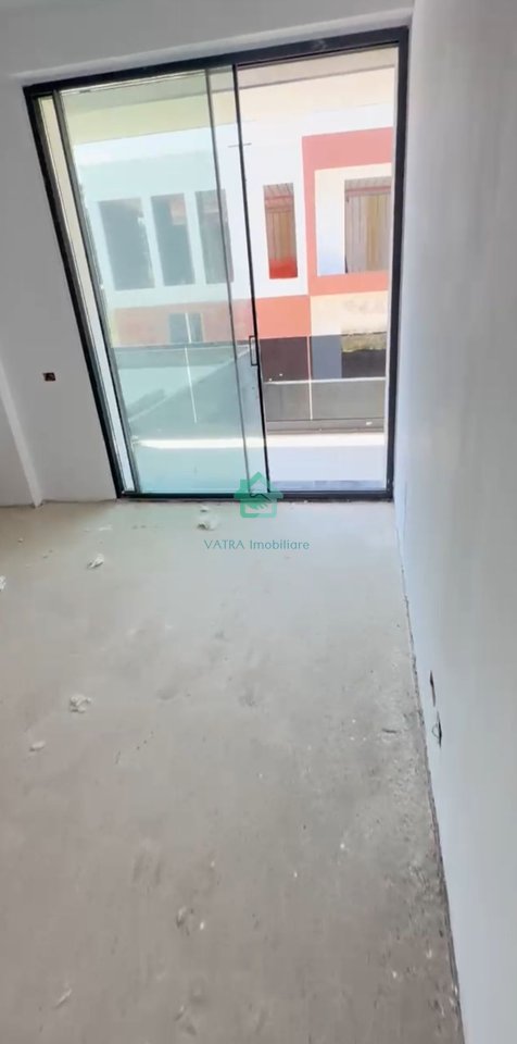Apartament 1+1 + Post parkimi Për Shitje  tek Tulipani në Mjull - Bathore, Tiranë - 166000€ | 79 m²
