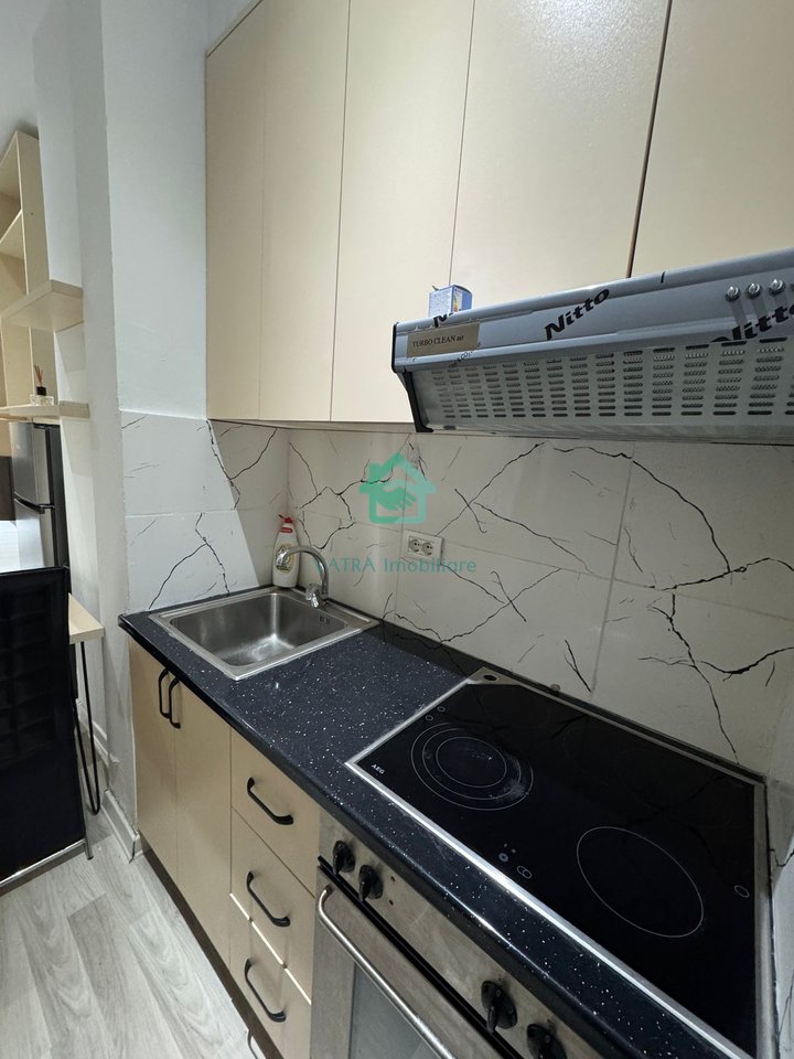 Monolocale in affitto in Via Barrikadave, Tirana - 420€ | 45 m²