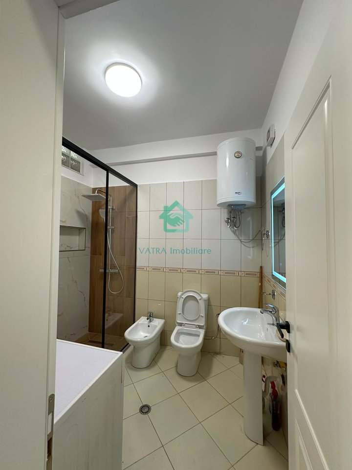 Apartament 2+1 Me Qira në Kopshtin Botanik Zoologjik, Tiranë – 90.000 Lekë/muaj | 95 m²