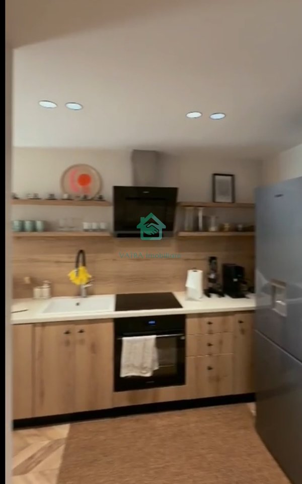 Apartament 1+1 + Garsionere Për Shitje tek Rr. Karl Gega pranë Bulevardit të  Ri, Tiranë - 210000€ |  83m2