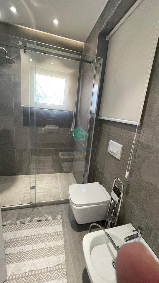 Vilë moderne 3+1  Për Shitje në Kodra e Diellit 2, Tiranë - 620000€ | 190 m²