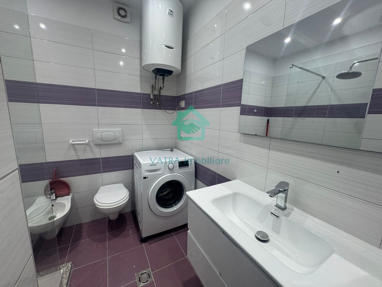 Apartament 2+1 Me Qira tek Kompleksi Kontakti në 21 Dhjetori, Tiranë - 750.000 lekë