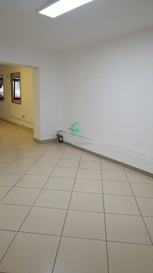 1+1 Apartment For Sale in Myslym Shyri, Tirana - 220000€ | 85 m²