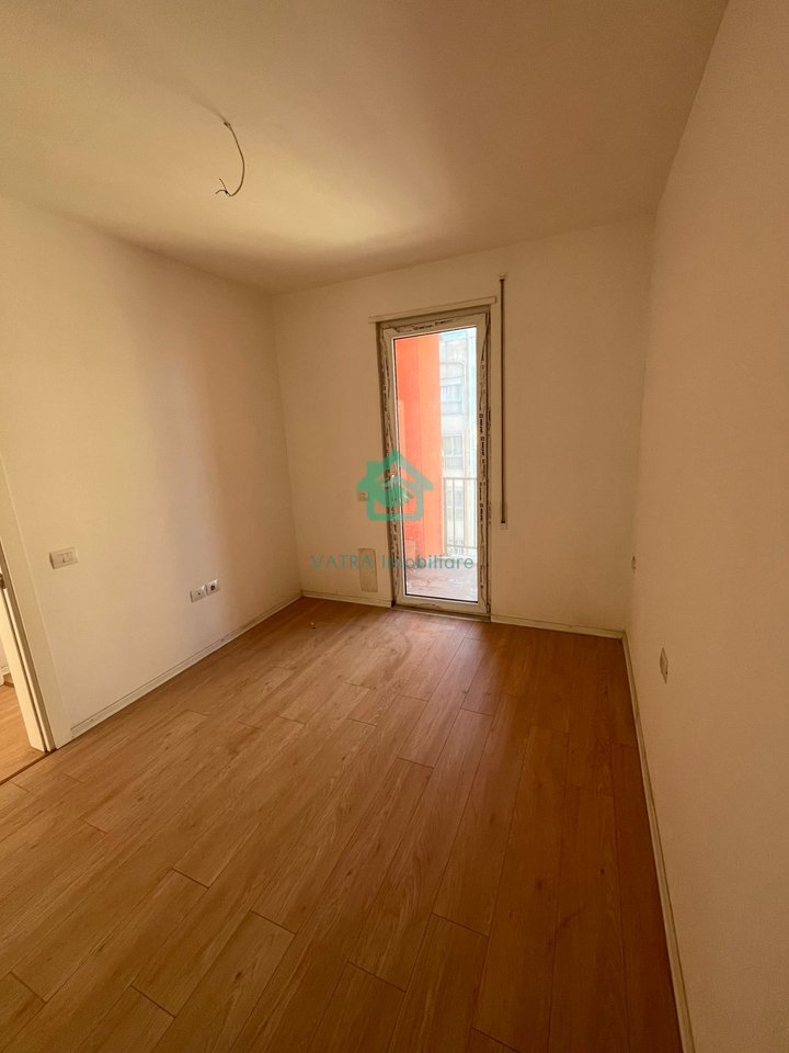 SHITET APARTAMENT 2+1+2 - Rruga Stavri Themeli