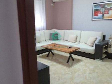 Apartament 2+1 Me Qira pallati Kritea në Ali Demi, Tiranë - 60.000 Lekë/muaj | 85 m²
