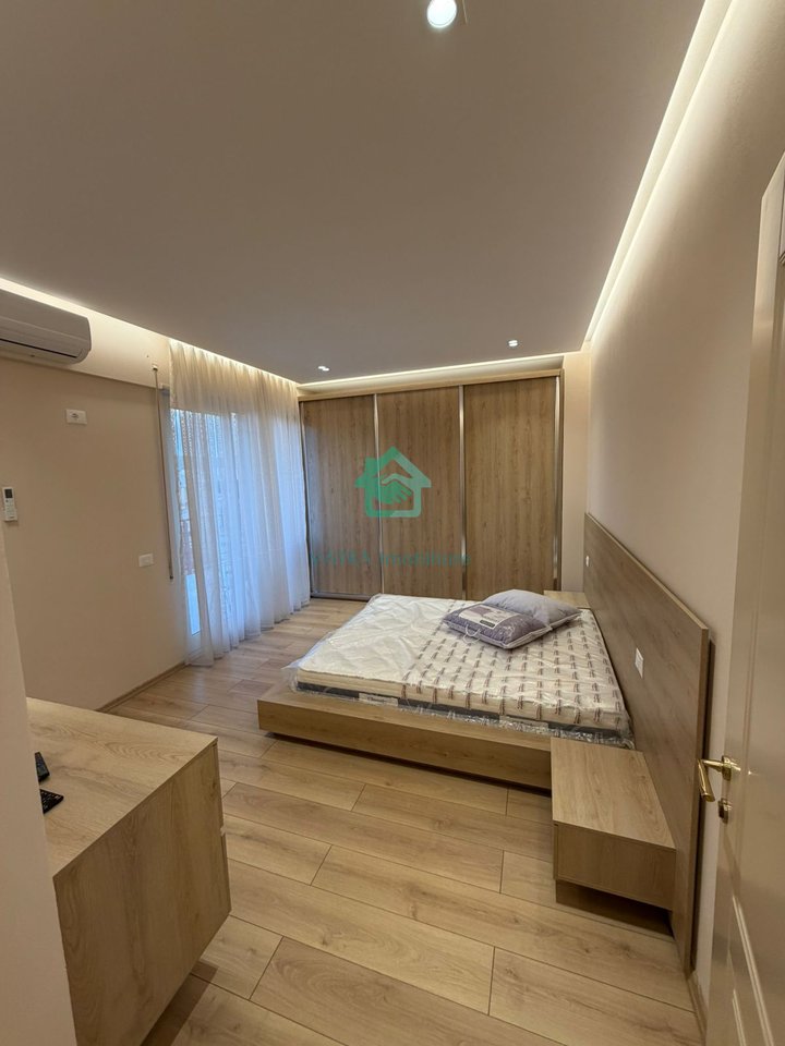 Apartament 2+1+2 +post parkimi Me Qira në Vizion Plus, Tiranë - 1 milion lekë | 110 m²