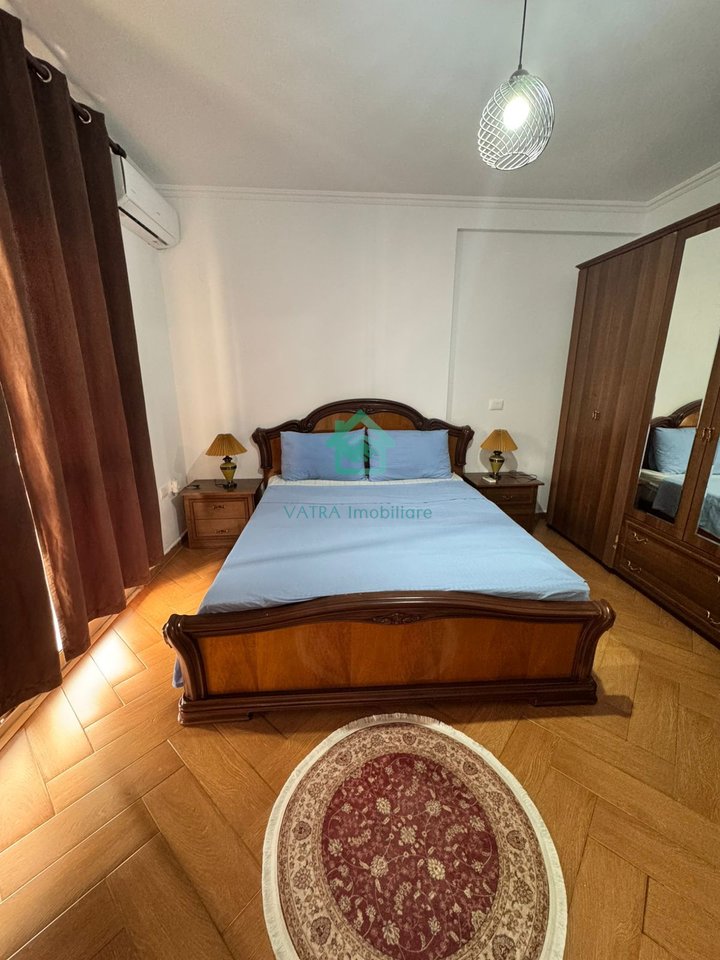 Apartament 2+1 Me Qira në Rruga Barrikadave, Tiranë - 65.000 Lekë/muaj | 111 m²