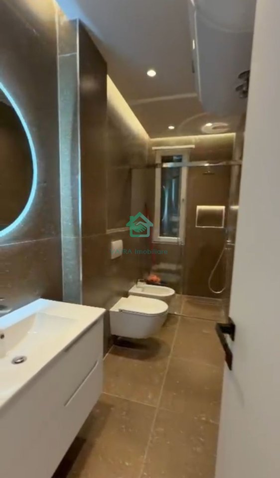 Apartament 2+1+ Post parkimi Për Shitje në Materniteti i Ri, Tiranë - 235,000€ | 79 m²