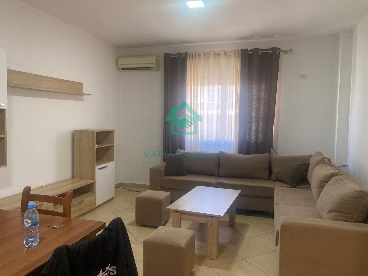 Apartament 1+1 me Qira në Restorant Durrësi, Tiranë - 45.000 Lekë/muaj