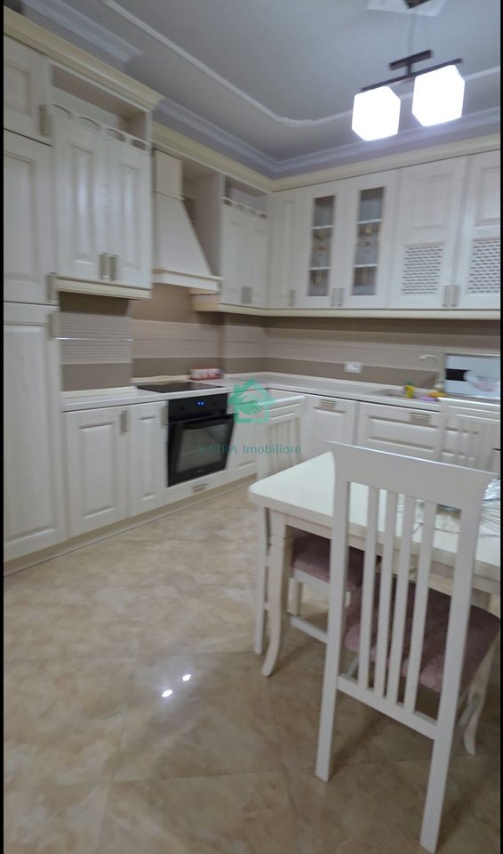 Apartament 2+1 Me Qira pallati Kritea në Ali Demi, Tiranë - 60.000 Lekë/muaj | 85 m²